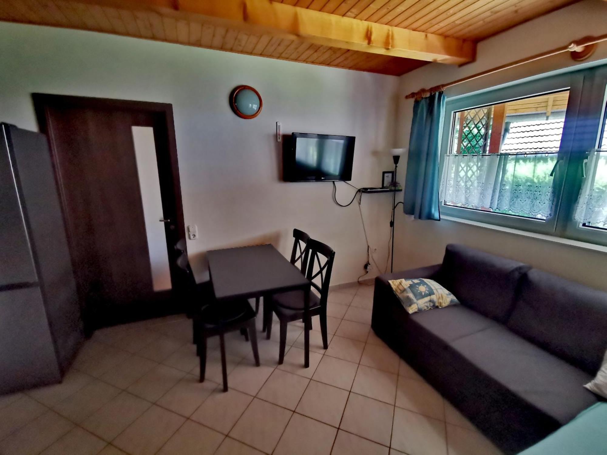 Nemeth Apartmanhaz Balatongyörök Екстериор снимка